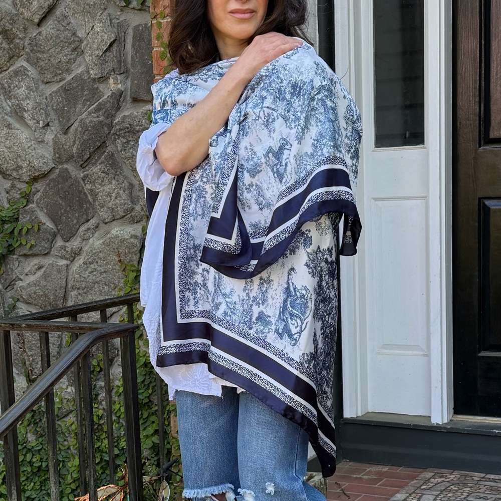 Elegant Blue and White Scarf - Picture 2 of 6